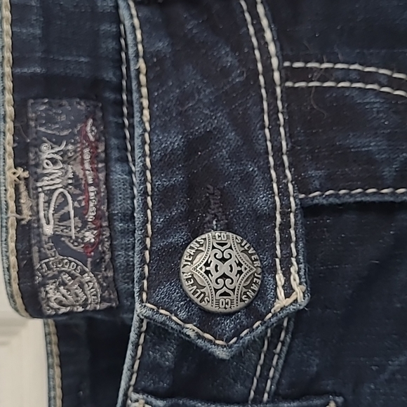 Silver Jeans - Picture 3 of 7